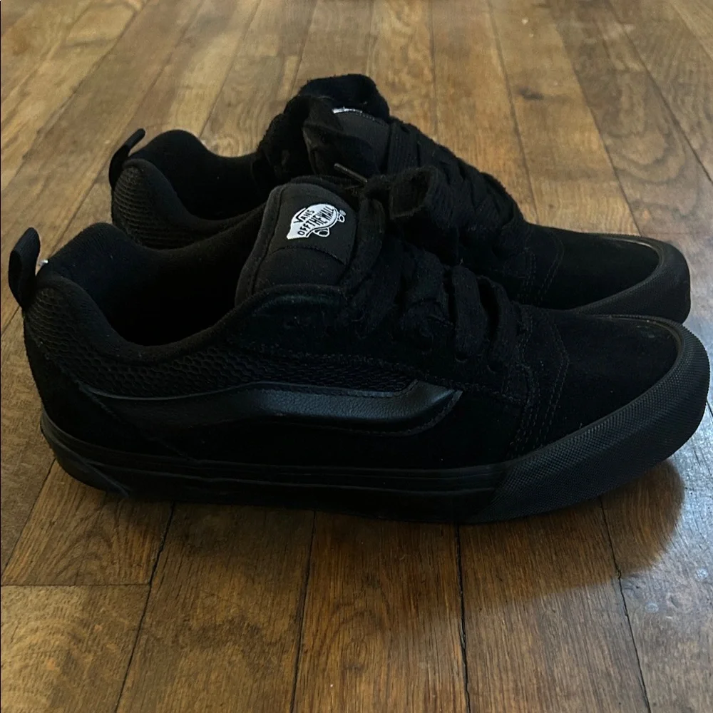 Vans Black Sneakers - Picture 3 of 5